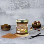 Ingredients of organic hazelnut and chocolate spread